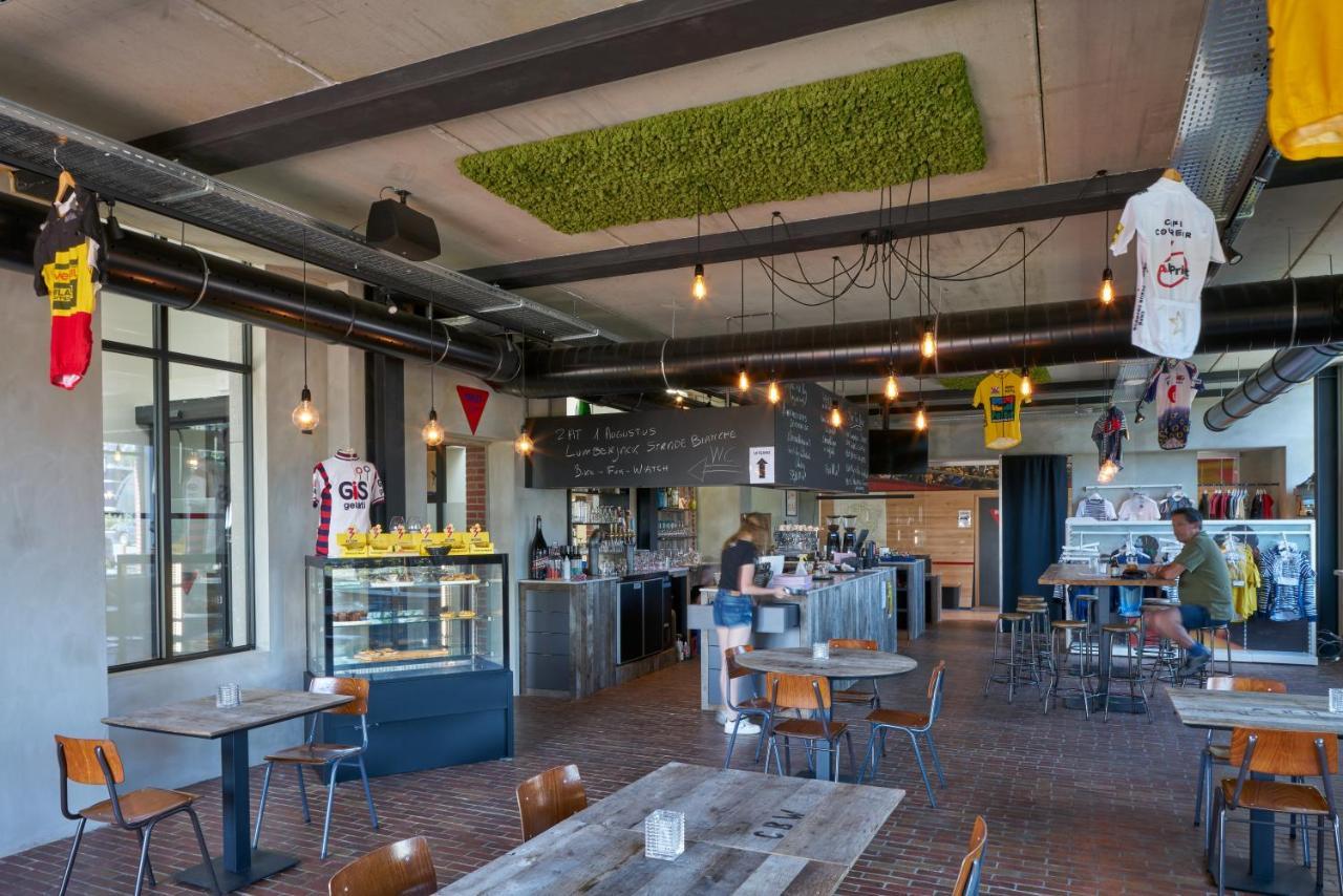 Отель Cafe Coureur Борглон Экстерьер фото