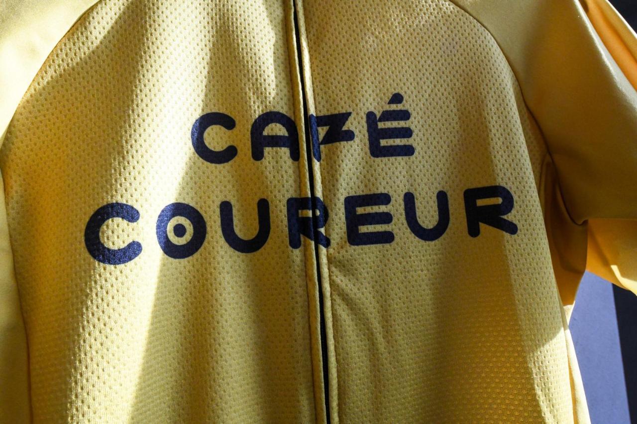Отель Cafe Coureur Борглон Экстерьер фото